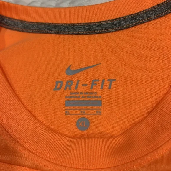 Orange Nike dri fit short sleeve crew neck t shirt polyester XL preowned - Picture 4 of 5